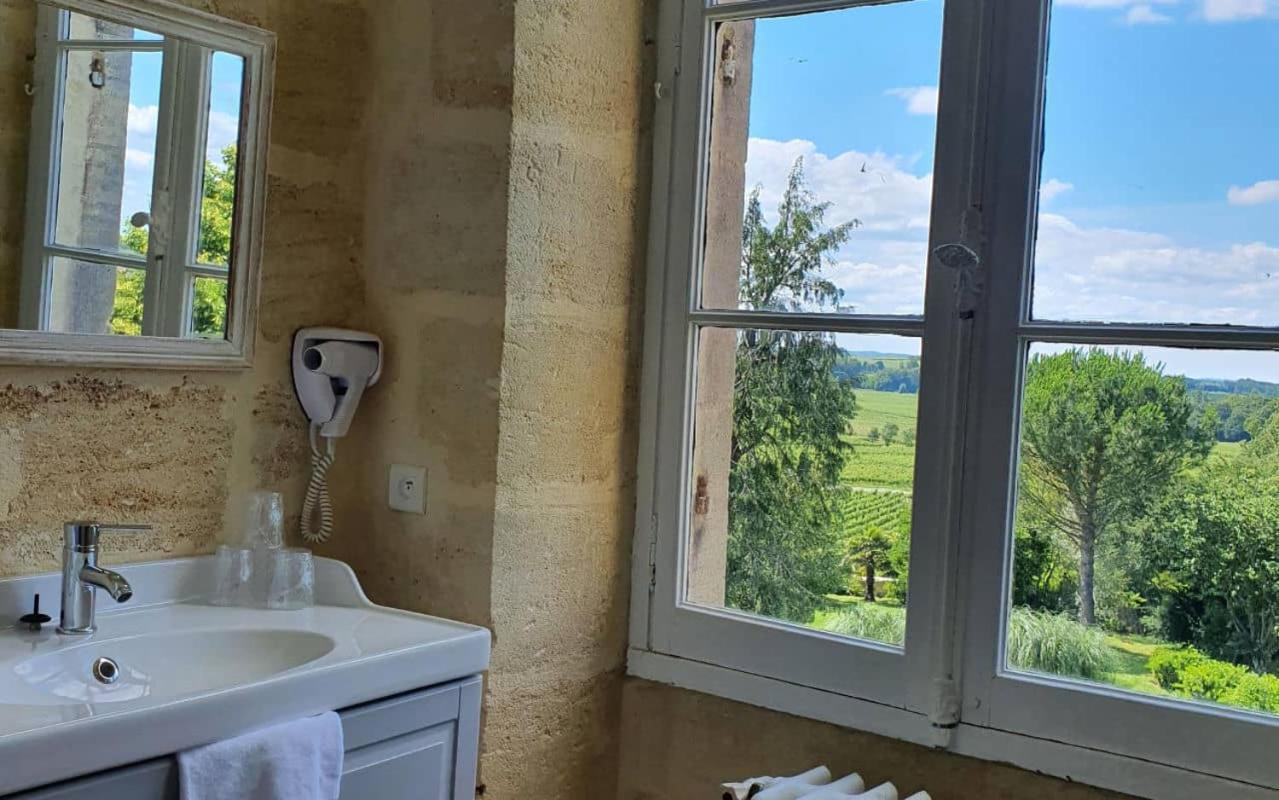 Hotel Chateau Fleur De Roques - Saint Emilion Puisseguin