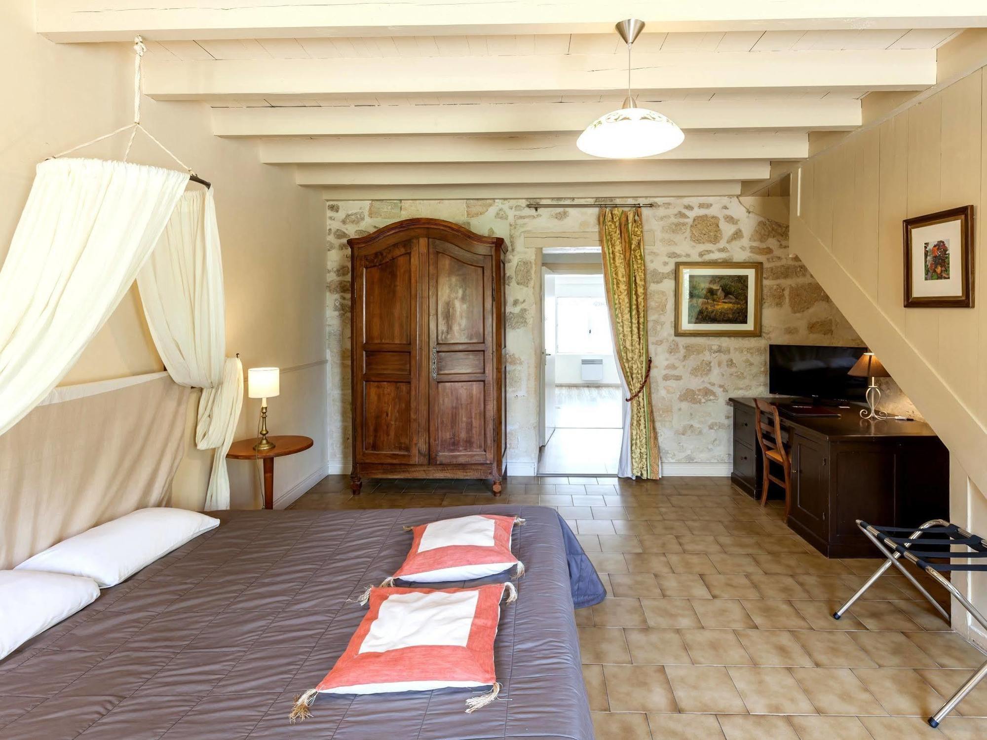 Chateau Fleur De Roques - Saint Emilion Hotel 3*